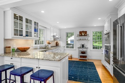 Osterville Cape Cod vacation rental - Kitchen with island seating