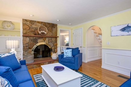Harwich Port Cape Cod vacation rental - Living room