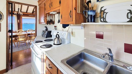 Wellfleet Cape Cod vacation rental - Kitchen with electric range