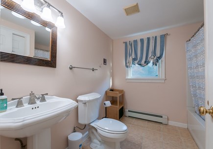 Sandwich Cape Cod vacation rental - Main floor bathroom with shower/tub combo