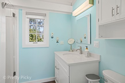 Chatham Cape Cod vacation rental - Upstairs bathroom