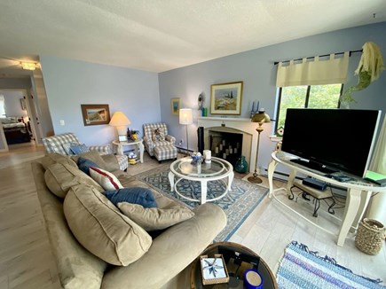 Brewster, Sea Pines Cape Cod vacation rental - Living Room