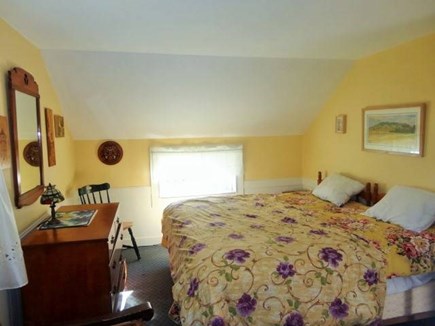 Hyannis Cape Cod vacation rental - King room