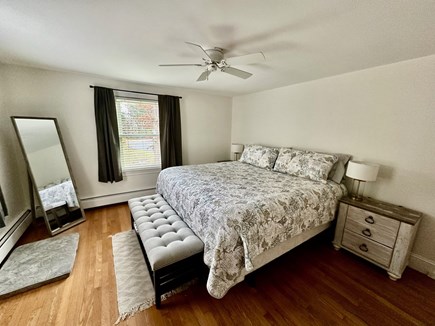 Osterville Cape Cod vacation rental - King bed