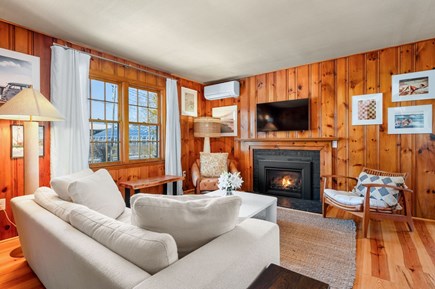 Dennis Port Cape Cod vacation rental - Comfortable living room