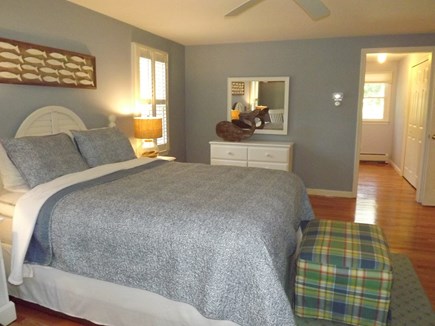 Chatham Cape Cod vacation rental - 1st Floor King Room