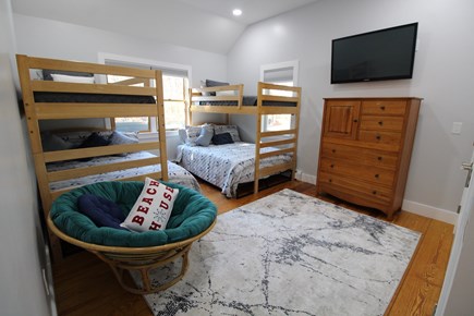 Brewster Cape Cod vacation rental - Twin over full bunk room