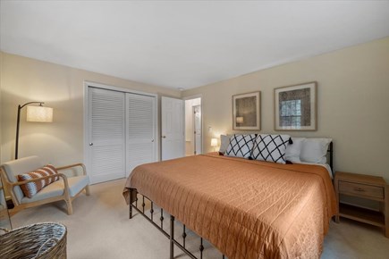 Cotuit Cape Cod vacation rental - Downstairs bedroom (1 king bed)