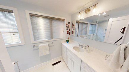 Barnstable Cape Cod vacation rental - Primary Bathroom