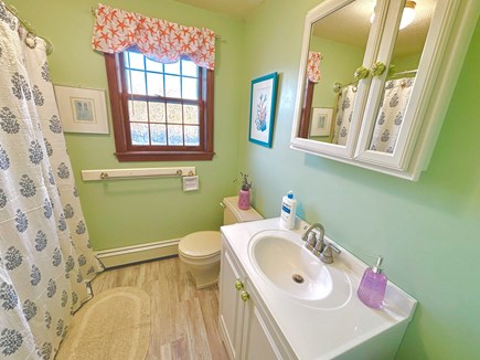 Barnstable, Hyannis Cape Cod vacation rental - 2nd full bathroom upstairs over looking the pond