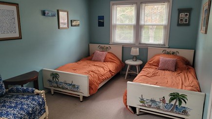 Centerville Cape Cod vacation rental - 2nd-floor guest room with two twin beds and a queen bed.