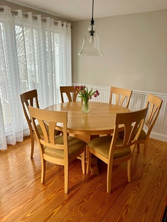 Chatham Cape Cod vacation rental - Eat in kitchen seats six comfortably