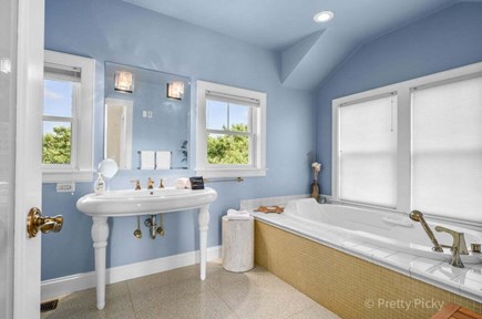 Eastham Cape Cod vacation rental - Primary private bathroom