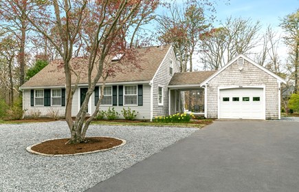 Brewster Cape Cod vacation rental - Welcome to the Cape Escape! Driveway accommodates up to 5 cars