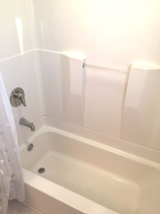 Sandwich Cape Cod vacation rental - Bathroom with tub - top floor