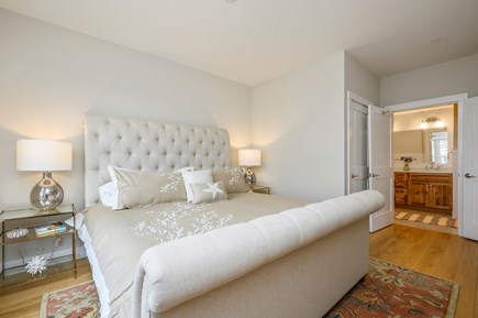 Harwich Port Cape Cod vacation rental - King size bedroom with en suite