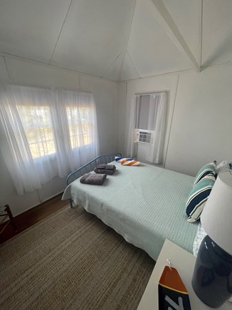 Falmouth, Waquoit Cape Cod vacation rental - BR 3 Queen Bed