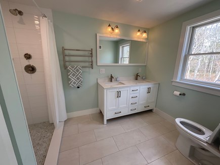 Brewster Cape Cod vacation rental - Roomy master bath