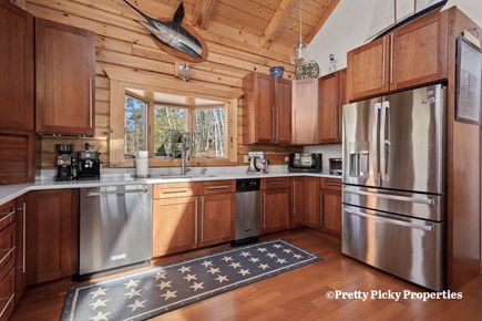Yarmouth Cape Cod vacation rental - New stainless appliances