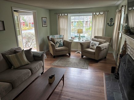 Mashpee Cape Cod vacation rental - Livingroom with Smart TV and fireplace.