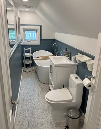 Yarmouth, Bass River Cape Cod vacation rental - 2nd Level Bathroom