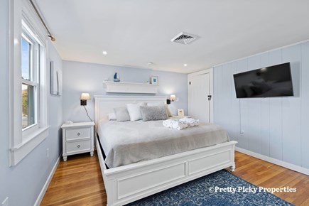 Chatham Cape Cod vacation rental - Primary bedroom with King bed.