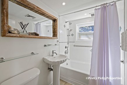 Chatham Cape Cod vacation rental - Shared bathroom