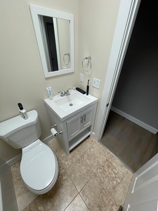 Harwichport Cape Cod vacation rental - Full Bathroom