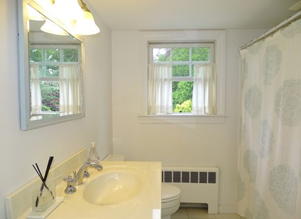 Falmouth Cape Cod vacation rental - Main floor full bathroom with tub