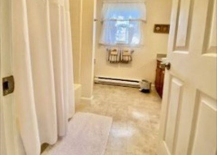 Chatham Cape Cod vacation rental - 1 of 2 bathrooms