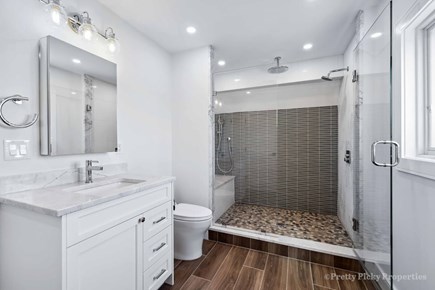West Yarmouth Cape Cod vacation rental - Primary #2 bathroom