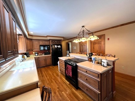 East Sandwich Cape Cod vacation rental - Large fully equipped eat-in kitchen