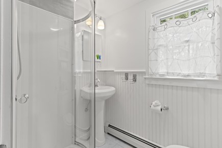 South Yarmouth Cape Cod vacation rental - En Suite Full Master Bath