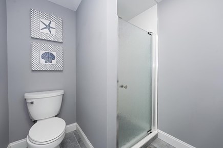 Centerville Cape Cod vacation rental - Full bathroom