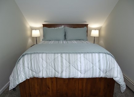 Sandwich (0.9 miles from Snake Cape Cod vacation rental - Queen bed, all linens provided