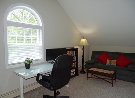 Sandwich (0.9 miles from Snake Cape Cod vacation rental - Bedroom offers desk and sitting area