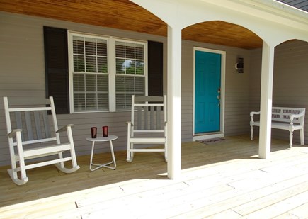 Sandwich (0.9 miles from Snake Cape Cod vacation rental - Shared front porch, with private entrance to apartment