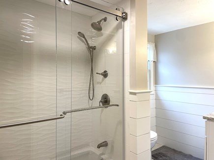 Harwich Port Cape Cod vacation rental - Second floor shared full bath