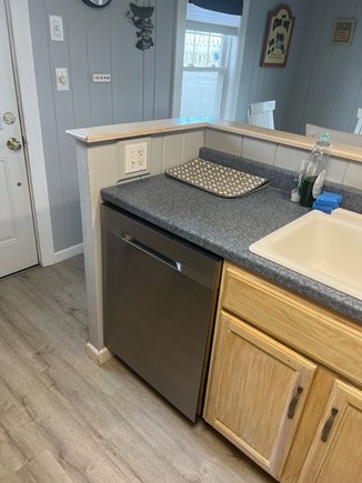 Wellfleet Cape Cod vacation rental - New Dishwasher