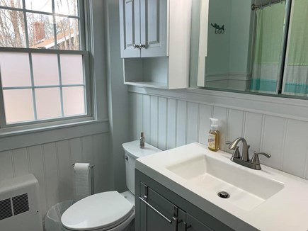 Hyannis Cape Cod vacation rental - Upstairs Bathroom with Tub/Shower