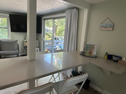 Falmouth Cape Cod vacation rental - Kitchen island