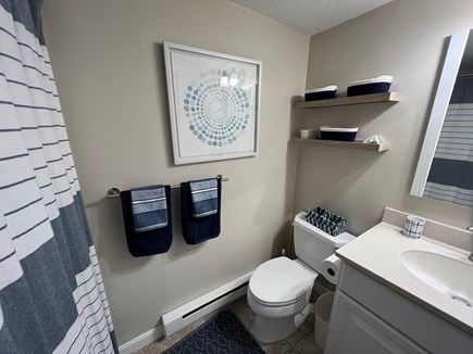 Chatham Cape Cod vacation rental - Upstairs bathroom with tub