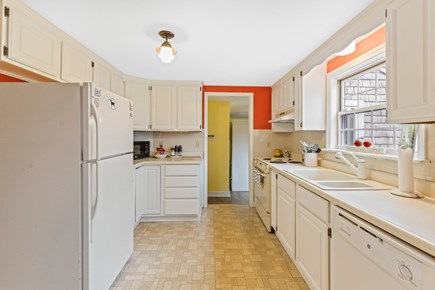 Yarmouth, YMERI Cape Cod vacation rental - Kitchen