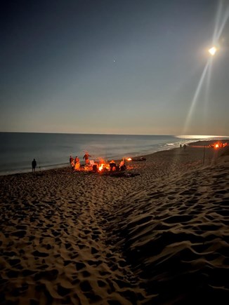Wellfleet Cape Cod vacation rental - Fire on oceanside beach