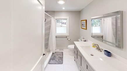 Dennis Cape Cod vacation rental - Bathroom