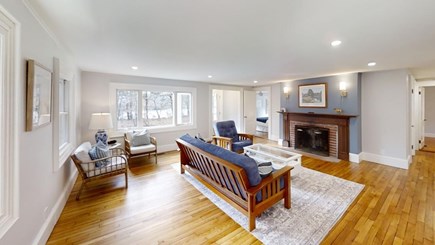 Dennis Cape Cod vacation rental - Livingroom