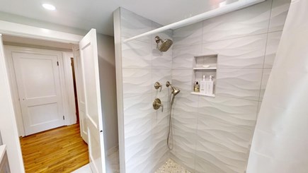 Dennis Cape Cod vacation rental - Bathroom