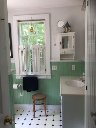 Barnstable Village - Route 6A Cape Cod vacation rental - Bathroom