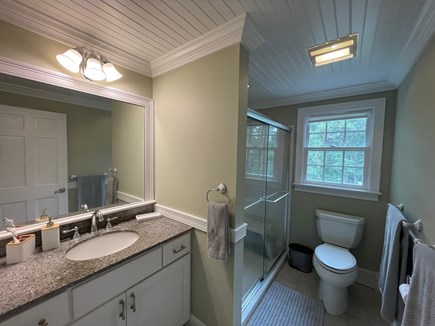 Brewster Cape Cod vacation rental - Second-floor bath