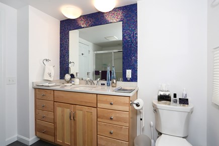 East Dennis/West Brewster Cape Cod vacation rental - Hollywood bath with tub and shower for 2  upstairs bedrooms